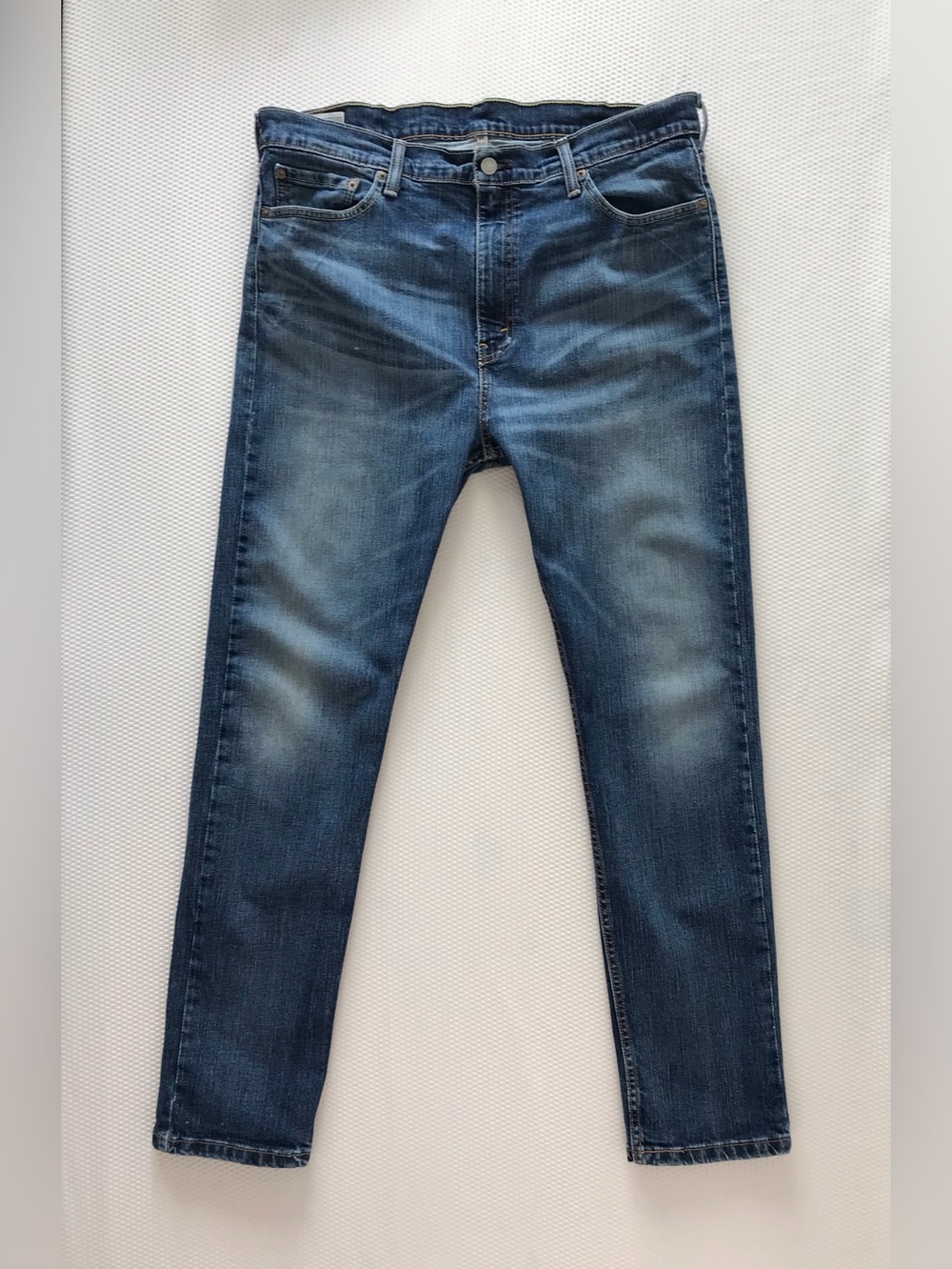 Levi's 510 Medium Blue Wash Denim 38x30 Skinny Straight Leg Jean